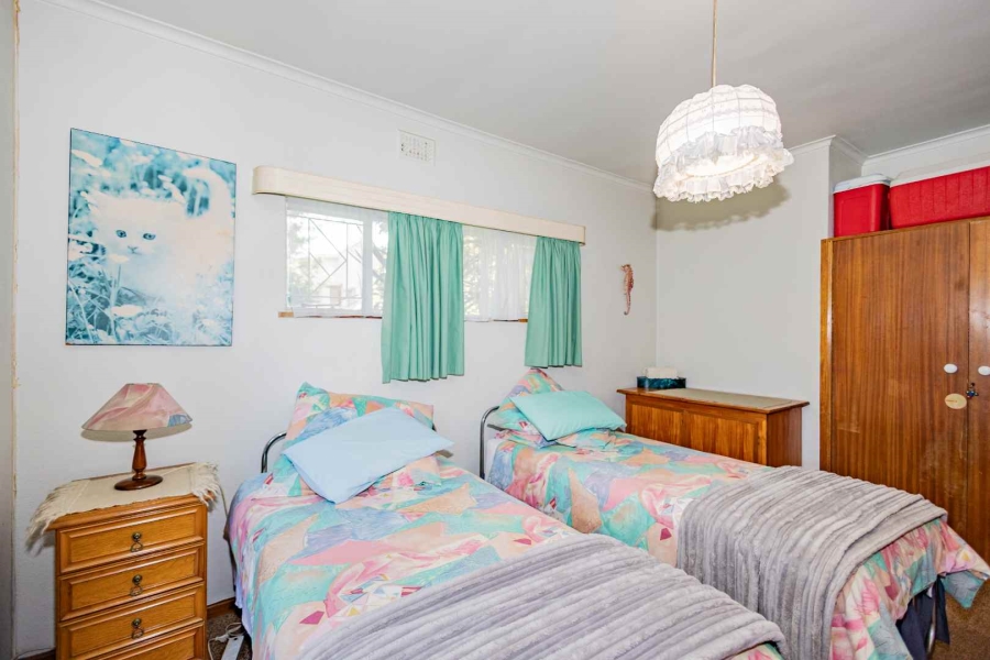 4 Bedroom Property for Sale in Oostersee Western Cape